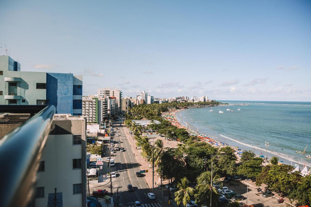 Neo 2 Beira Mar Pajucara Apartment
